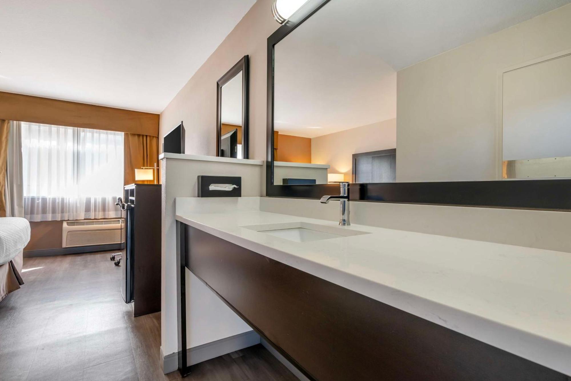 Best Western Inn Of Ванкувър Екстериор снимка